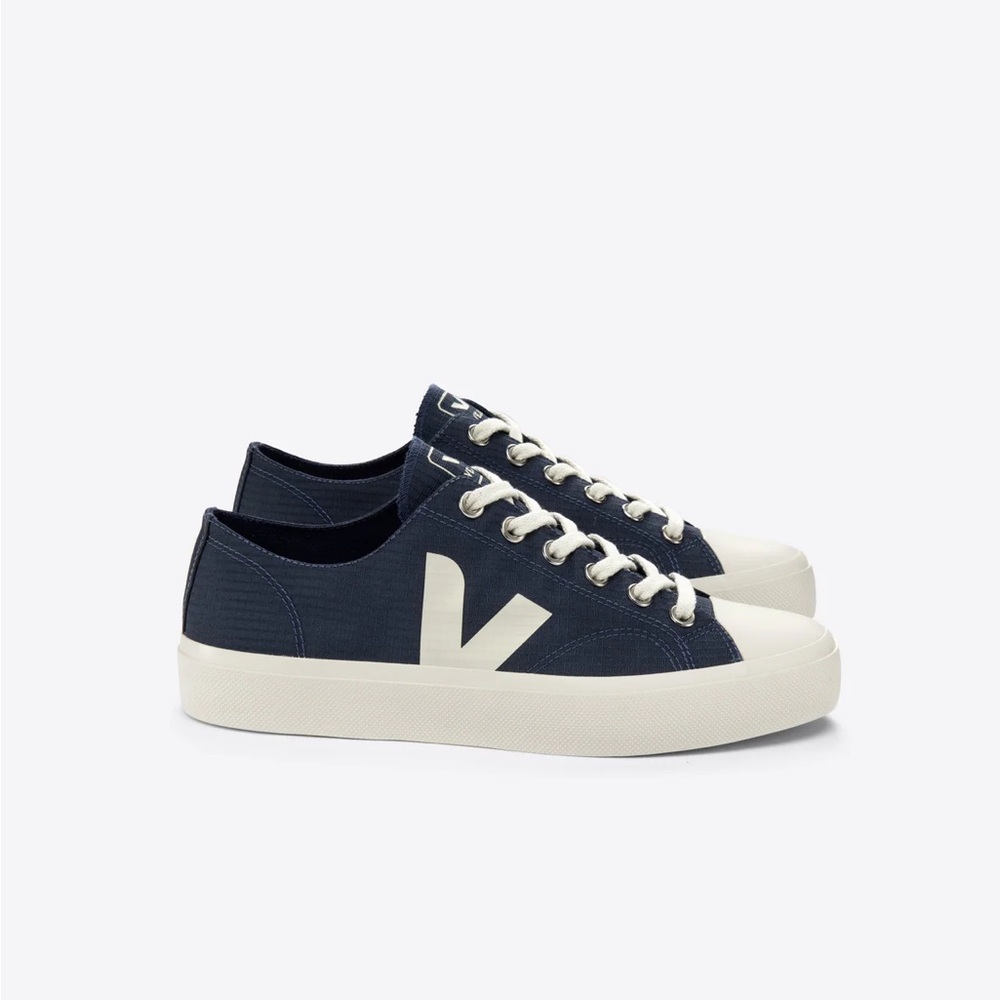 Veja Black and Cream Men's Sneakers